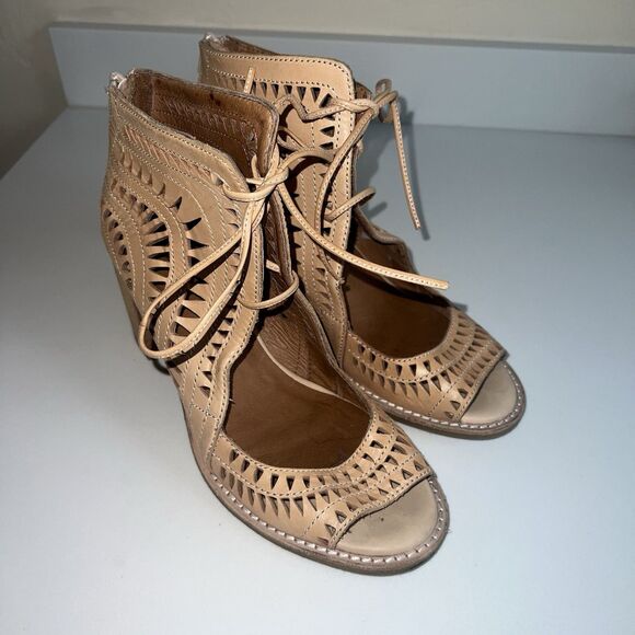 Jeffrey Campbell Cordillo Natural Tan Leather Laser Cut Block Heels Size 8.5 - Picture 2 of 10